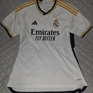 Real Madrid 23/24 Authentic Adidas Home Jersey Size Medium
